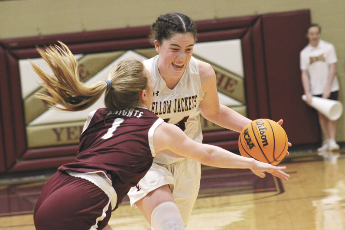 Williamstown Yellowjackets drop nailbiter to Maroon Knights News